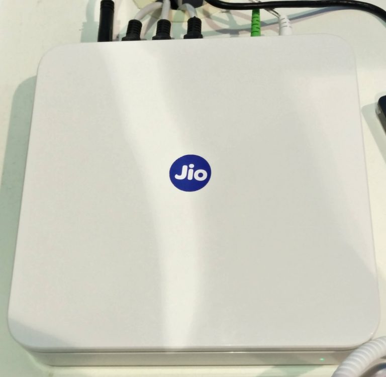 Jio Fiber Broadband Reviews, Registration Price & Plans